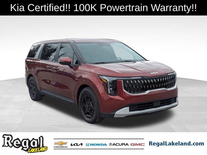 2025 Kia Carnival — a typically priced live listing