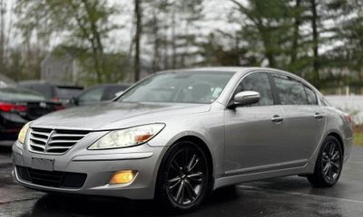 2011 Hyundai Genesis Middle Level