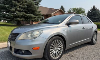 2010 Suzuki Kizashi GTS