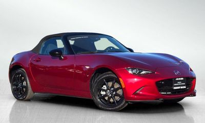 2025 Mazda MX-5 Sport