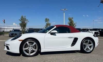 2023 Porsche 718 Boxster T