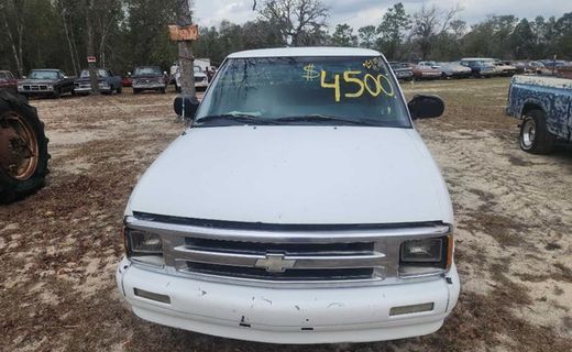 1997 Chevrolet S-10 Pickup
