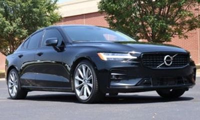 2021 Volvo S60 R Design Momentum