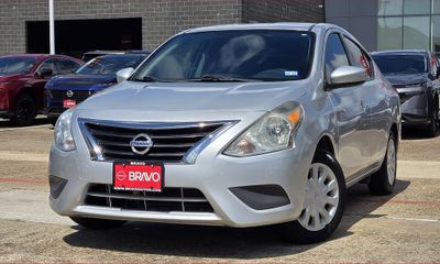 2016 Nissan Versa 16 SV