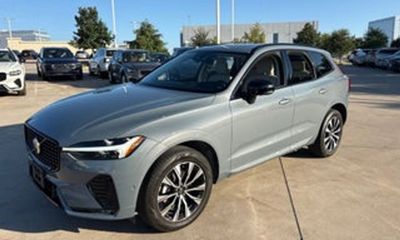 2024 Volvo XC60 Plus Dark