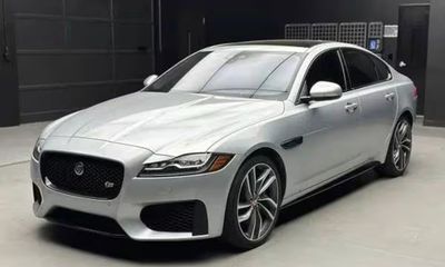 2018 Jaguar XF S
