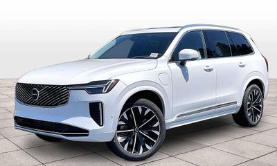 2026 Volvo XC90 Ultra Bright