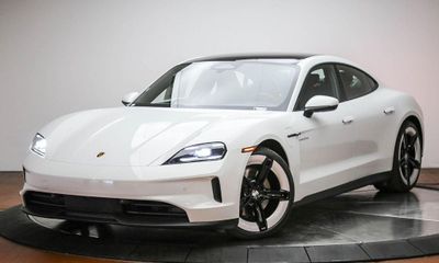 2026 Porsche Taycan 4