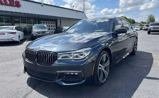 2017 BMW 750i B7