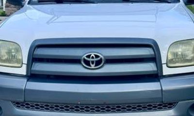 2003 Toyota Tundra Base