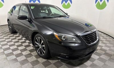 2013 Chrysler 200 Limited