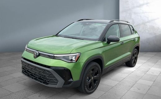 2025 Volkswagen Taos 4MOTION SE Black