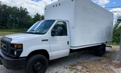 2017 Ford E-450