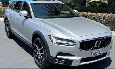 2020 Volvo V90CC Inscription