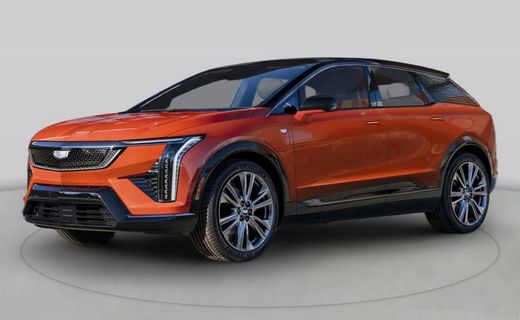 2025 Cadillac Optiq Luxury 2