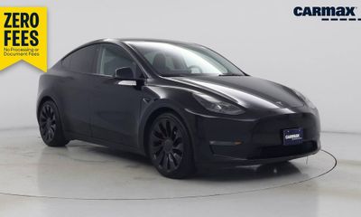 2023 Tesla Model Y Performance