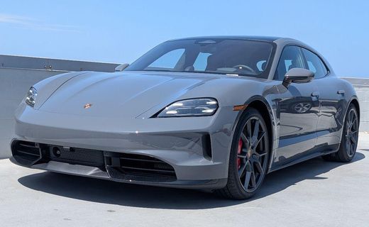 2026 Porsche Taycan GTS Sport Turismo