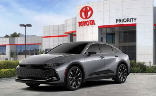 2026 Toyota Crown Platinum