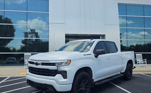 2024 Chevrolet Silverado RST