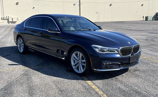 2017 BMW 750I B7