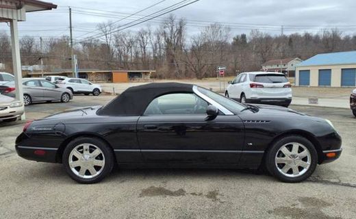 2003 Ford Thunderbird