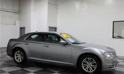 2018 Chrysler 300 Touring US