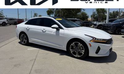 2024 Kia K5 EX
