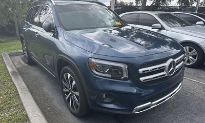 2023 Mercedes-Benz GLB-Class GLB250