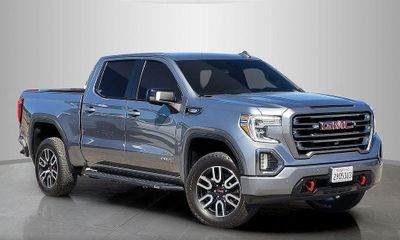 2021 GMC Sierra AT4