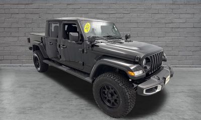 2021 Jeep Gladiator Sport
