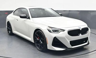 2025 BMW M240i