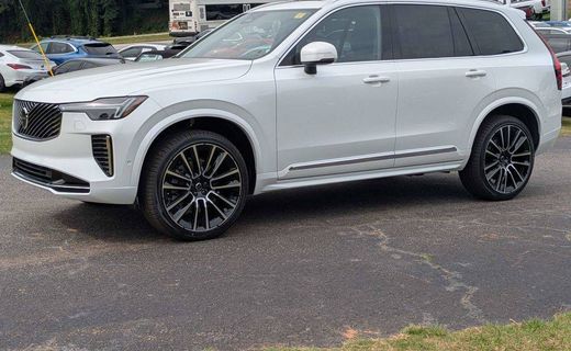 2026 Volvo XC90 Plus Bright