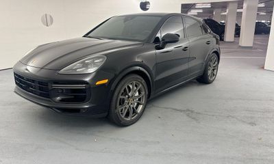 2023 Porsche Cayenne Turbo Coupe