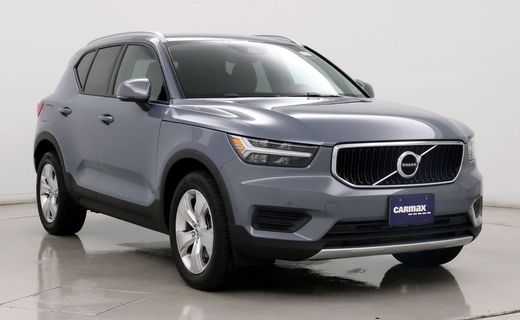 2020 Volvo XC40 Momentum