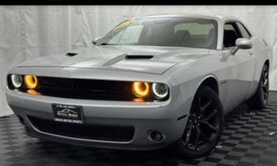 2020 Dodge Challenger SXT