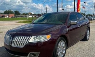 2012 Lincoln MKZ Base