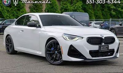2025 BMW M240i xDrive