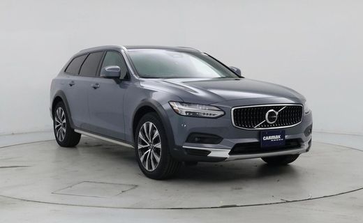 2022 Volvo V90CC Inscription