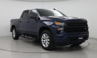 2023 Chevrolet Silverado Custom