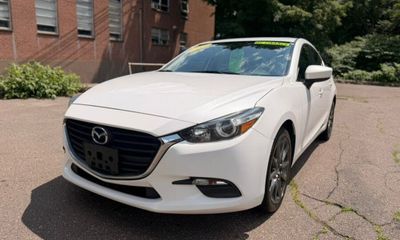 2018 Mazda MAZDA3 Touring