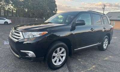 2012 Toyota Highlander Base