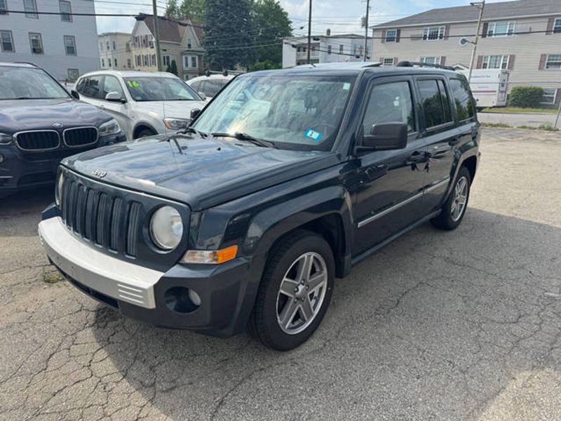 2008 Jeep Patriot — a typically priced live listing