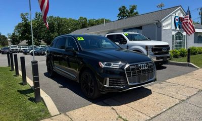 2022 Audi Q7 Quattro Premium Plus