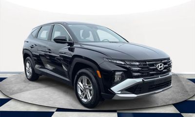 2025 Hyundai Tucson SE
