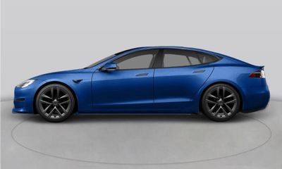 2023 Tesla Model S Plaid