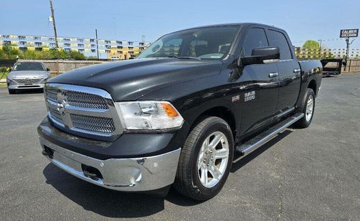 2018 Ram 1500 SLT
