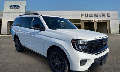2025 Ford Expedition Platinum