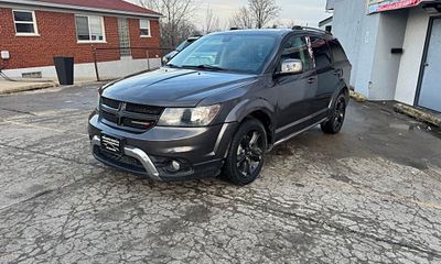 2018 Dodge Journey Crossroad M U