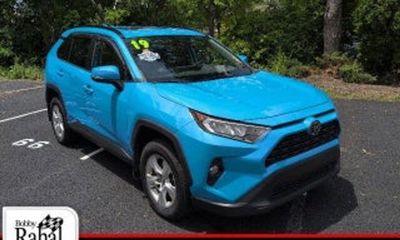 2017 Toyota RAV4 LTD SE Platinum