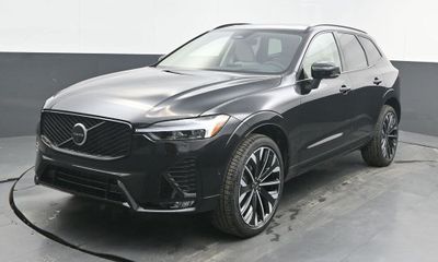 2026 Volvo XC60 Ultra Dark